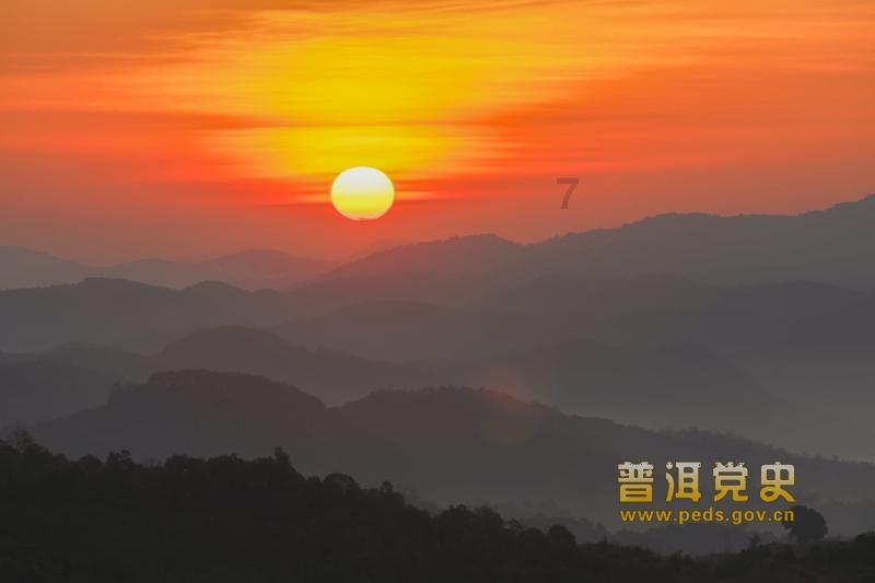 “龙腾盛世 · 楹造未来”招商引资推介暨银政企座谈会在莲华街道举办