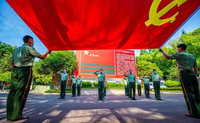 记者:巴尔德去芬兰接受手术,巴萨想冬窗补进签一名中场