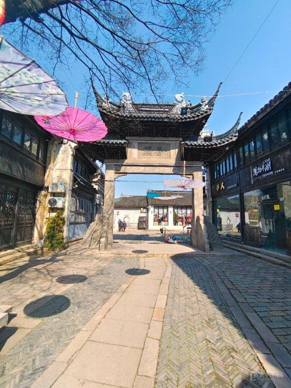 分手后男友微信名改成凡夫俗子了？游戏画面