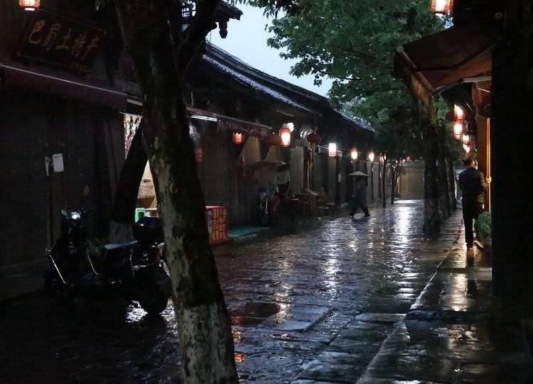奔密卷而来,赴庙会“赶考”