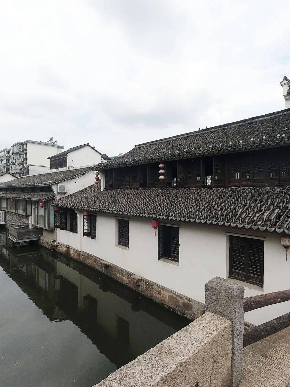 刚工作不久的新人，如何处理好职场的人际关系？游戏画面