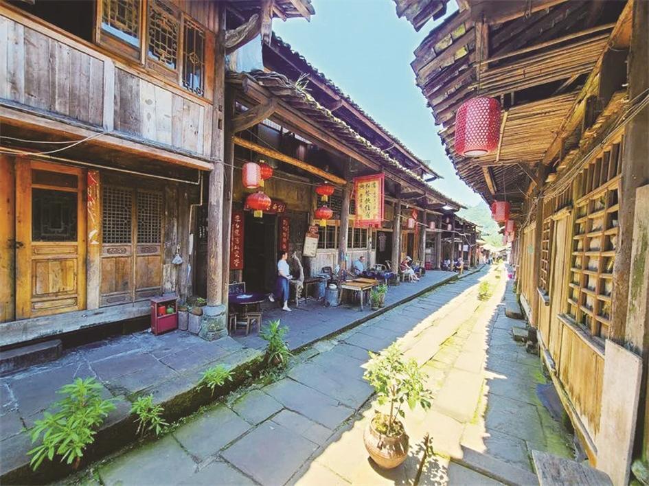 康、雍、乾三帝，用了百年才艰难征服准噶尔，原来是雍正犯了大错